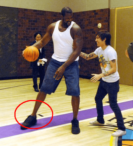 博尼：迪马尔科总是能传出好球；米兰德比和其他比赛一样重要（博尼称赞迪马尔科传球稳定，直言米兰德比与其他比赛同样重要）